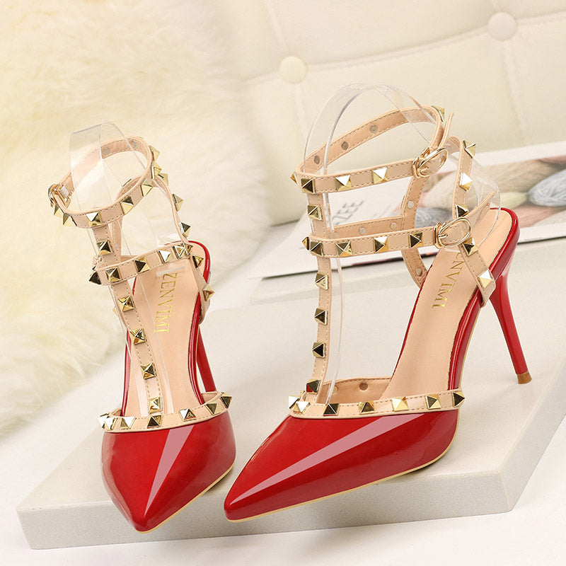 Sandales à talons  à Clou